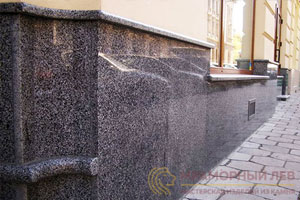 Фото гранитного фасада